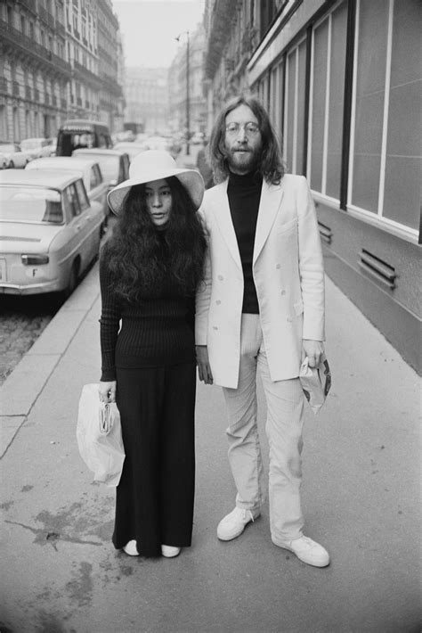 john lennon and yoko ono naked|The story behind John Lennon and Yoko Onos banned nude。